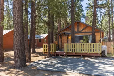 526 W Aeroplane Boulevard, Big Bear City, CA 92314 - Photo 1