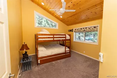 40314 Lakeview Drive, Big Bear Lake, CA 92315 - Photo 31