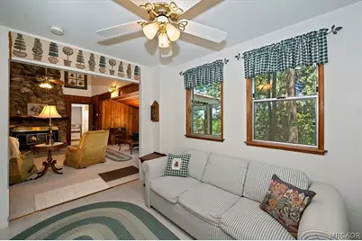 563 E Victoria Court, Lake Arrowhead, CA 92352 - Photo 5