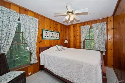 563 E Victoria Court, Lake Arrowhead, CA 92352 - Photo 29