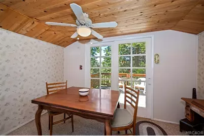 563 E Victoria Court, Lake Arrowhead, CA 92352 - Photo 17