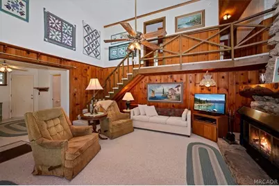 563 E Victoria Court, Lake Arrowhead, CA 92352 - Photo 7