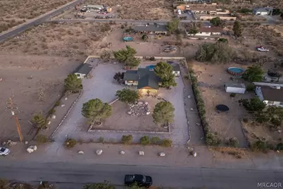 32865 Topaz Road, Lucerne Valley, CA 92356 - Photo 9