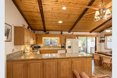 620 Elysian Boulevard, Big Bear City, CA 92314 - Photo 13