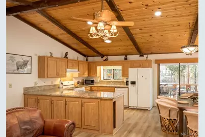 620 Elysian Boulevard, Big Bear City, CA 92314 - Photo 11