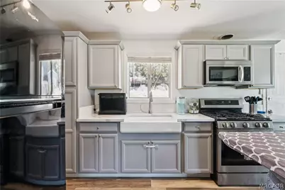 46436 Pioneertown Road, Big Bear City, CA 92314 - Photo 11