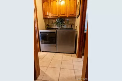 436 E Fairway Boulevard, Big Bear City, CA 92314 - Photo 17
