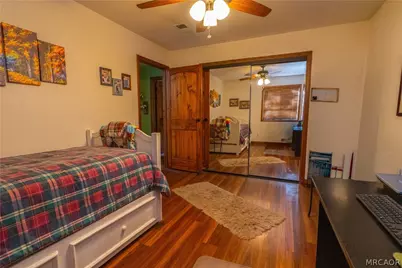436 E Fairway Boulevard, Big Bear City, CA 92314 - Photo 21