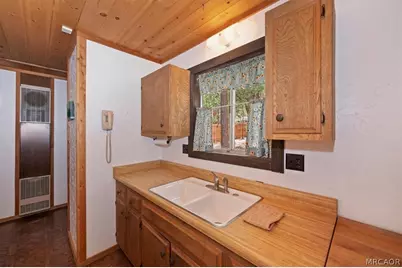 753 Vista Avenue, Sugarloaf, CA 92386 - Photo 11