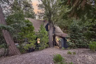 380 Dolly Varden Drive, Lake Arrowhead, CA 92352 - Photo 3
