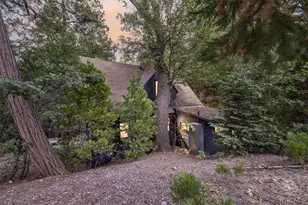 380 Dolly Varden Dr, Lake Arrowhead, CA 92352 - Photo 3