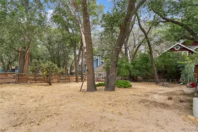 1557 Edge Cliff Drive, Lake Arrowhead, CA 92352 - Photo 23