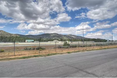 710 W Fairway Boulevard, Big Bear City, CA 92314 - Photo 39