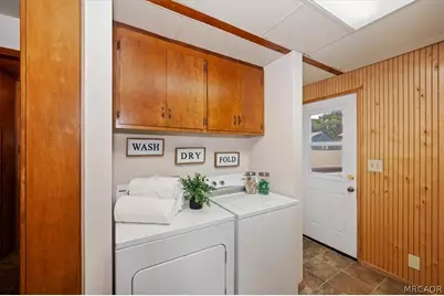 710 W Fairway Boulevard, Big Bear City, CA 92314 - Photo 19