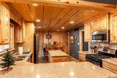 147 N Teakwood Drive, Big Bear Lake, CA 92315 - Photo 9