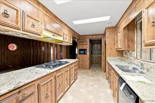 391 Montclair Dr, Big Bear City, CA 92314 - Photo 19