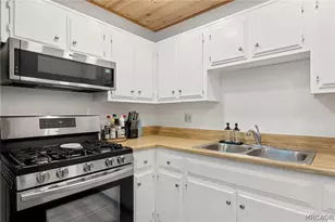 633 Barret Way, Big Bear City, CA 92314 - Photo 7