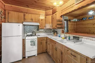 39253 Mohawk Dr, Fawnskin, CA 92333 - Photo 13