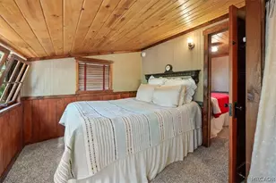 39253 Mohawk Dr, Fawnskin, CA 92333 - Photo 21