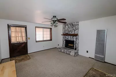 595 Vista Avenue, Sugarloaf, CA 92386 - Photo 5
