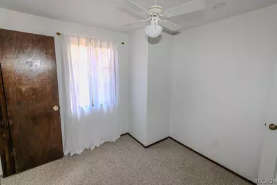 595 Vista Avenue, Sugarloaf, CA 92386 - Photo 15
