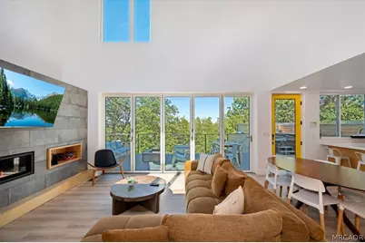 693 Villa Grove Avenue, Big Bear City, CA 92314 - Photo 13