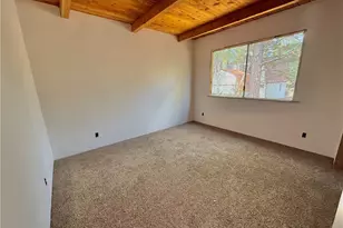 551 Highland Ln, Sugarloaf, CA 92386 - Photo 9