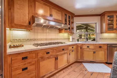 155 Lodgepole Place, Big Bear Lake, CA 92315 - Photo 27