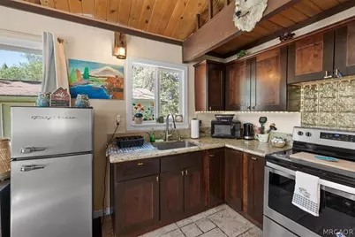 491 Imperial Avenue, Sugarloaf, CA 92386 - Photo 9