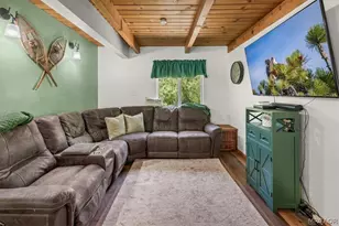 33910 Meadow Ln, Green Valley Lake, CA 92341 - Photo 13