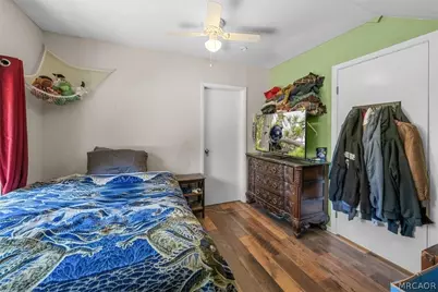 33910 Meadow Lane, Green Valley Lake, CA 92341 - Photo 37