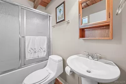 205 W Fairway Boulevard, Big Bear City, CA 92314 - Photo 27