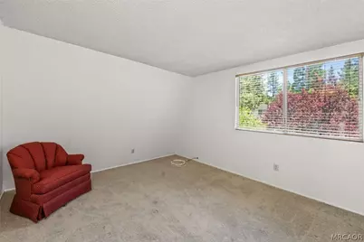205 W Fairway Boulevard, Big Bear City, CA 92314 - Photo 17