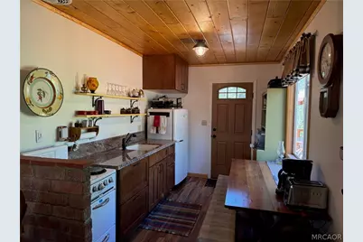39155 Cedar Dell Road, Fawnskin, CA 92333 - Photo 27
