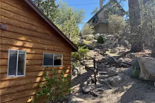 39155 Cedar Dell Rd, Fawnskin, CA 92333 - Photo 39