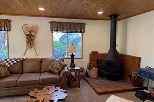 39155 Cedar Dell Rd, Fawnskin, CA 92333 - Photo 23