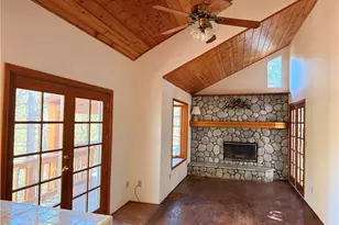 32778 Deer Lick Dr, Arrowbear, CA 92382 - Photo 3