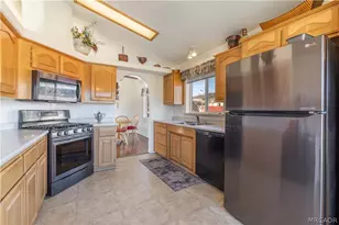 1818 Pond Dr, Big Bear City, CA 92314 - Photo 19