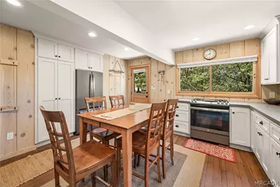 391 Pine Hill Drive, Fawnskin, CA 92333 - Photo 3