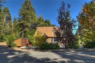 863 Oak Rd, Lake Arrowhead, CA 92386 - Photo 3