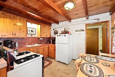328 E Mojave Boulevard, Big Bear City, CA 92314 - Photo 13