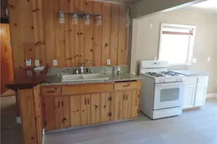 745 Sunset Ln, Sugarloaf, CA 92386 - Photo 7