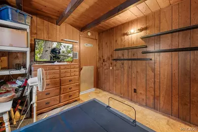 396 Holmes Lane, Sugarloaf, CA 92386 - Photo 15