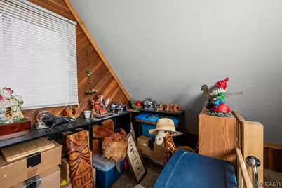 396 Holmes Lane, Sugarloaf, CA 92386 - Photo 9