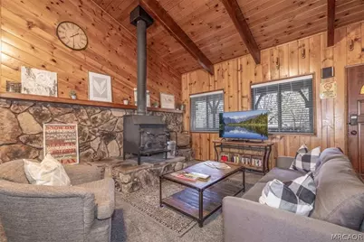 205 Dutch Way, Big Bear City, CA 92314 - Photo 5