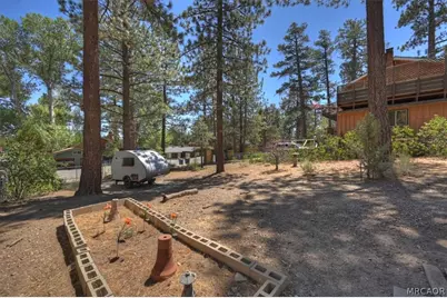 1412 Malabar Way, Big Bear City, CA 92314 - Photo 29