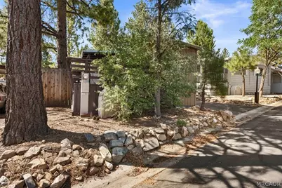 391 Montclair Drive #197, Big Bear City, CA 92314 - Photo 3