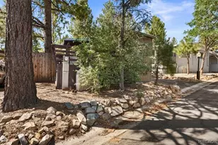 391 Montclair Dr, Big Bear City, CA 92314 - Photo 3
