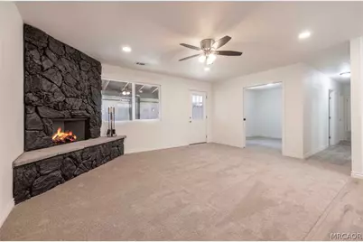 448 Victoria Lane, Sugarloaf, CA 92386 - Photo 3