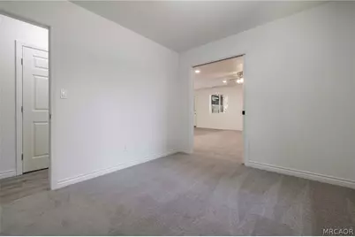 448 Victoria Lane, Sugarloaf, CA 92386 - Photo 11